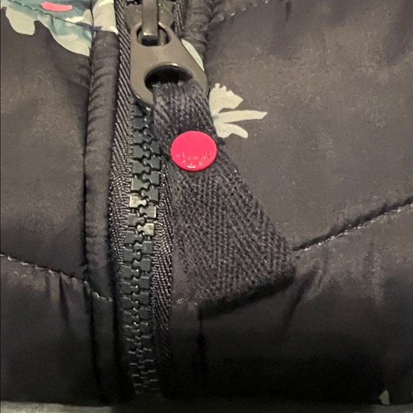 EUC, JOULES CLOTHING FLORAL QUILTED PUFFER VEST, NAVY HIGH GROVE PRINT SIZE US 6 - Picture 8 of 11